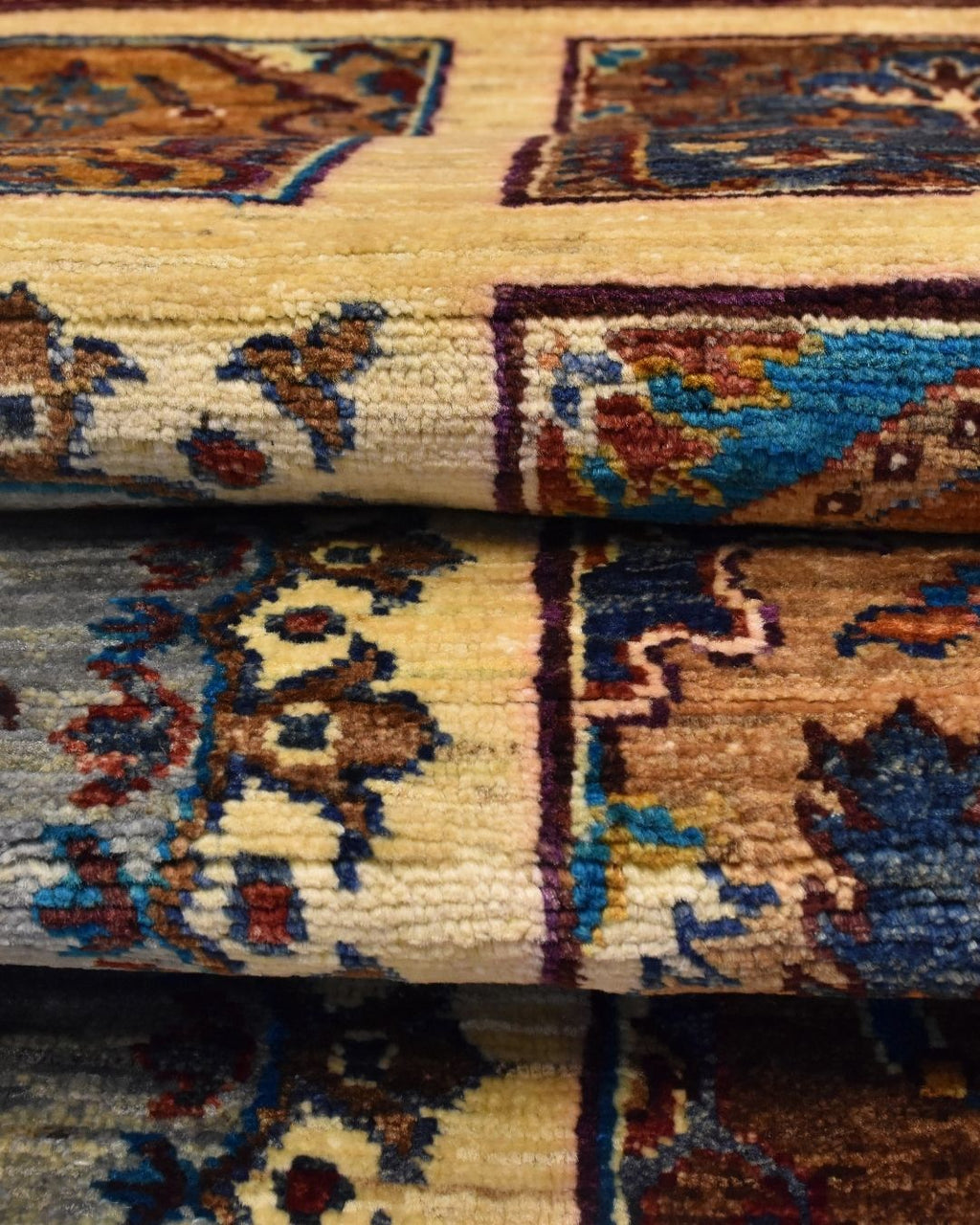 Veziri Hand-Knotted Wool Rug 5' x 7' 2"