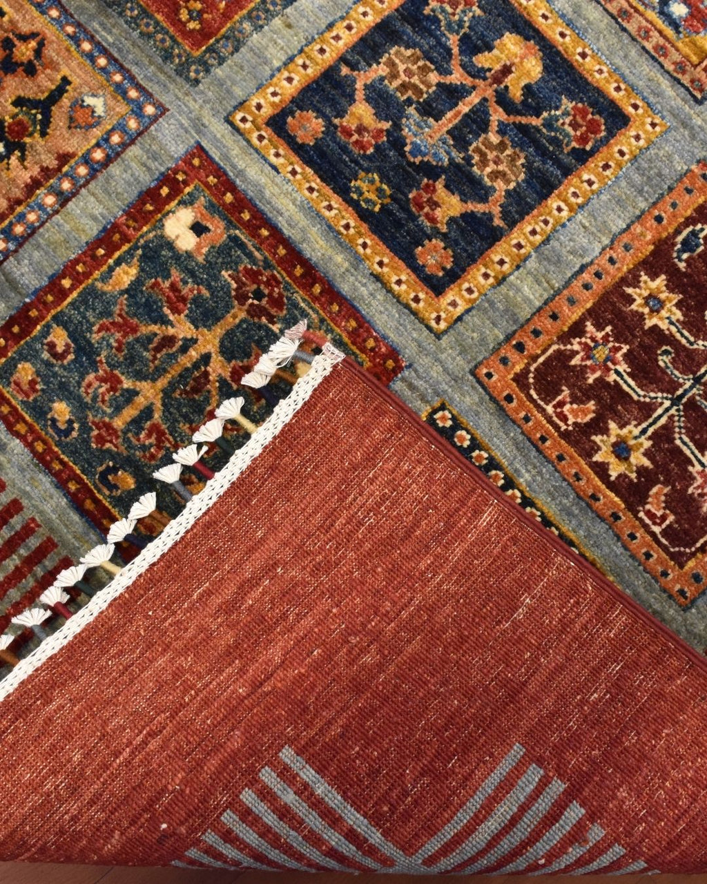 Veziri Hand-Knotted Wool Rug 173x237cm | 6x8ft