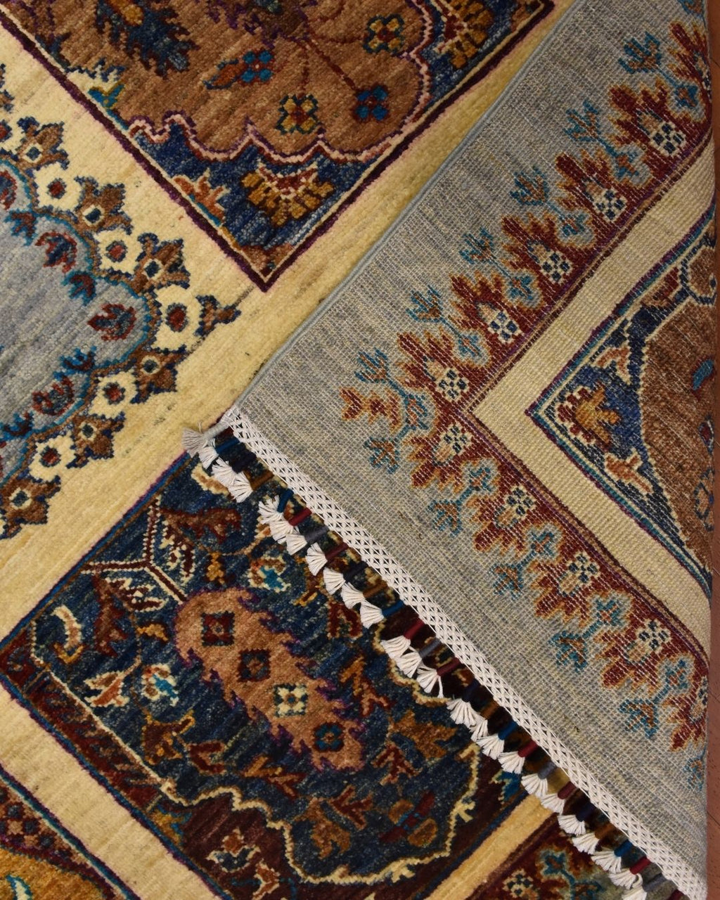 Veziri Hand-Knotted Wool Rug 5' x 7' 2"