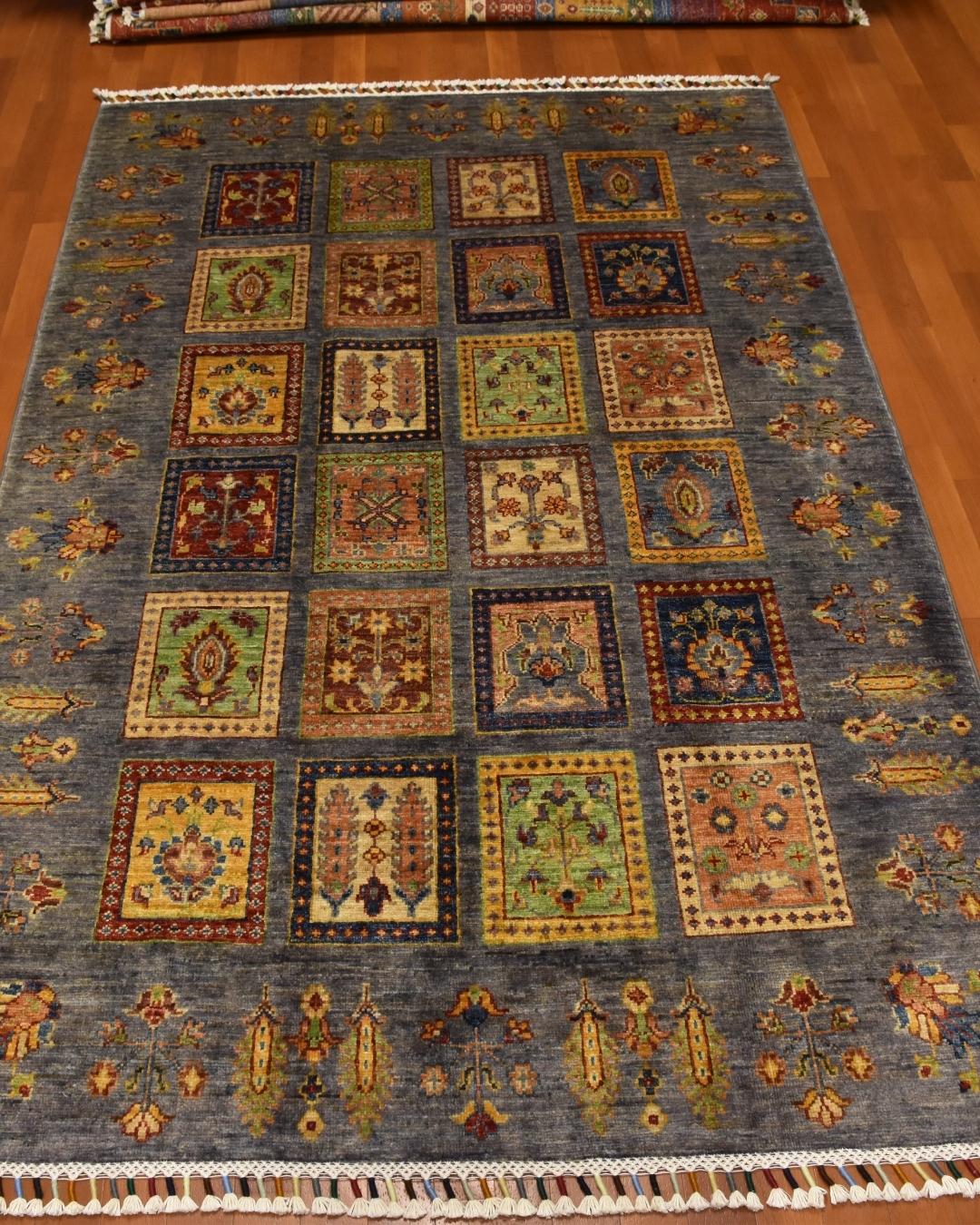 Sultani Hand-Knotted Wool Rug 4' x 6'