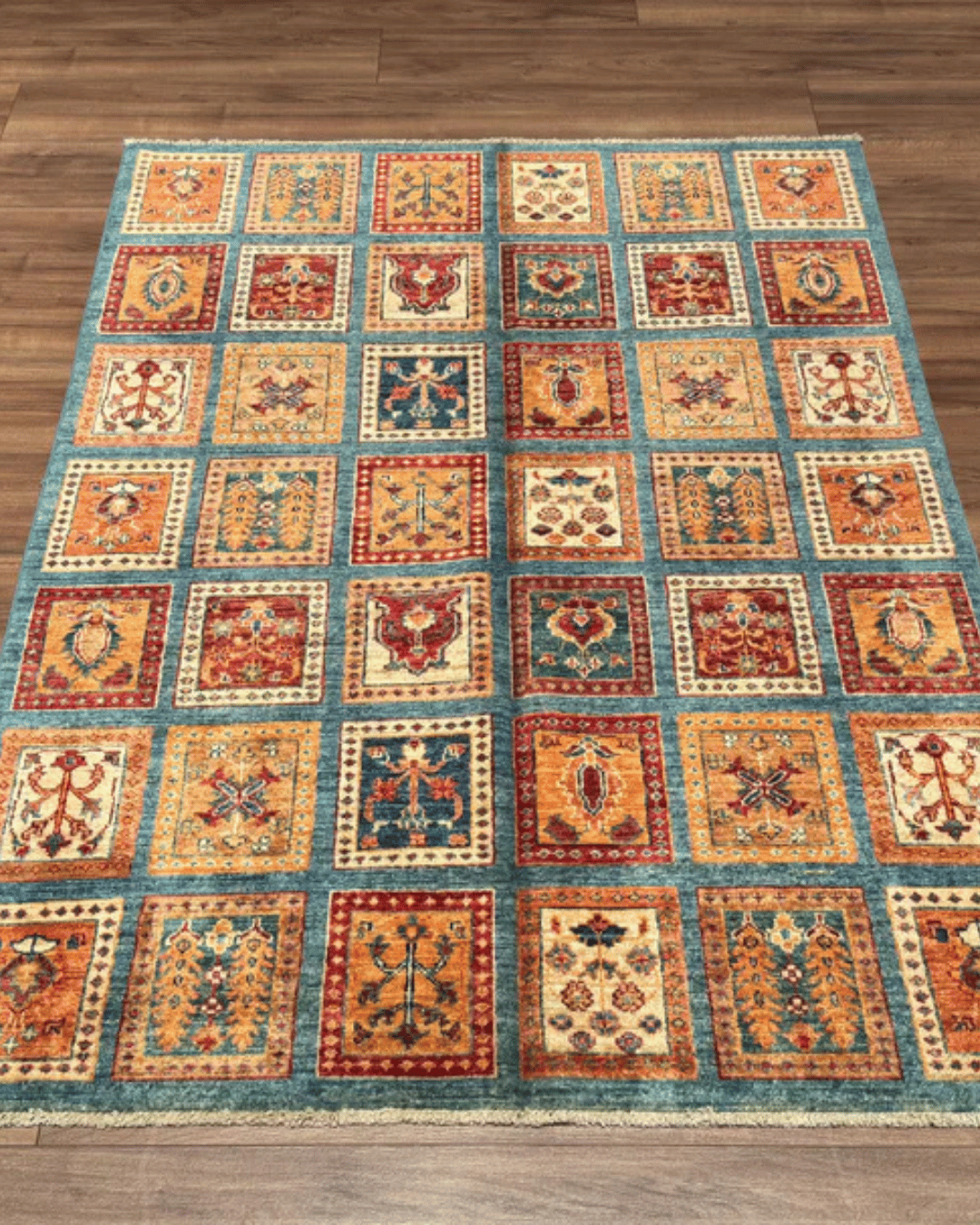 Sultani Hand-Knotted Wool Rug 3' 9" x 5' 5"