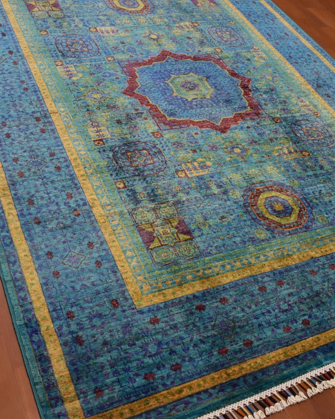 Mamluk Hand-Knotted Wool Rug 4' 9" x 7'