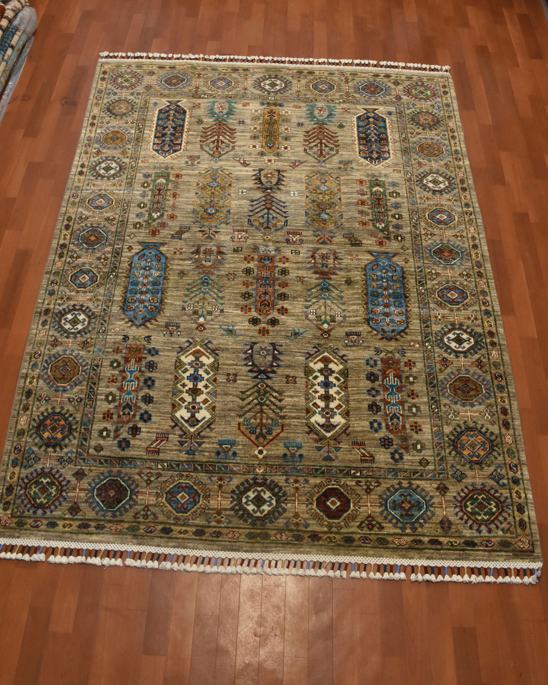 Veziri Hand-Knotted Wool Rug 5' x 6' 6"