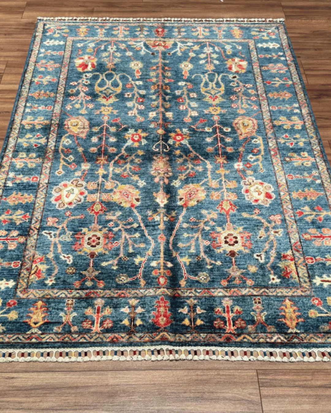 Sultani Hand-Knotted Wool Rug 4' x 6'