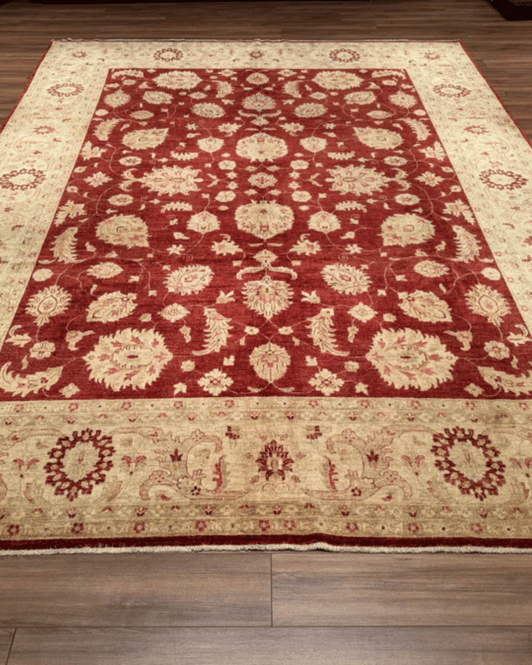Ushak Hand-Knotted Wool Rug 10' x 13'
