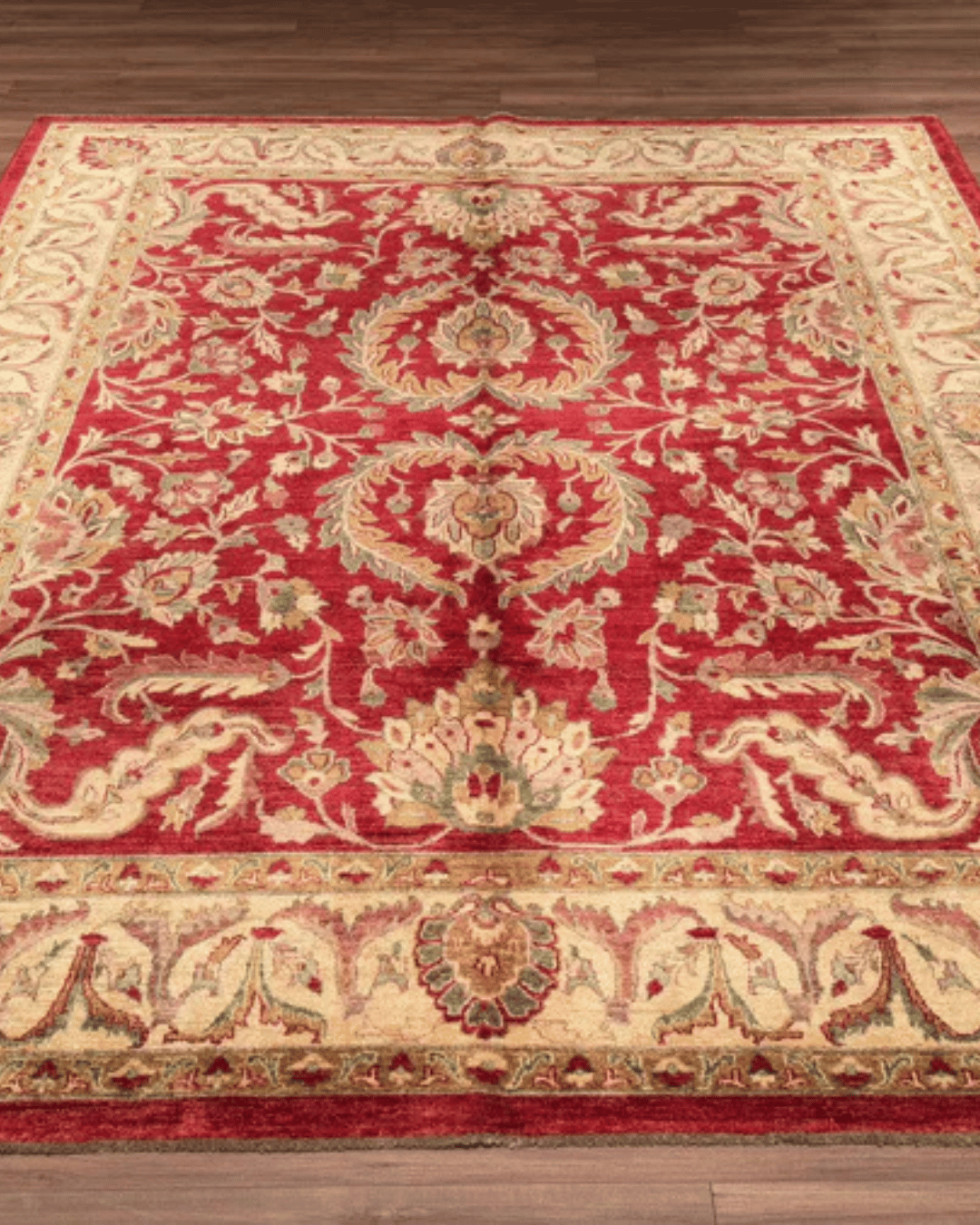 Ushak Hand-Knotted Wool Rug 7' x 10'