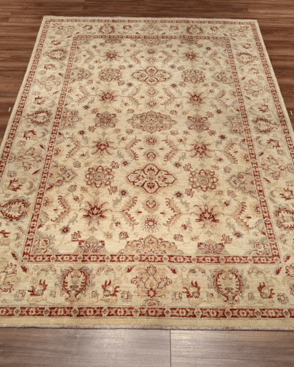Ushak Hand-Knotted Wool Rug 6' x 8'