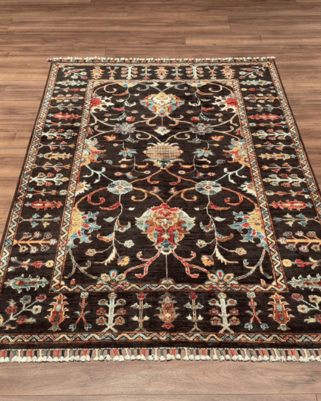 Sultani Hand-Knotted Wool Rug 4' x 6'