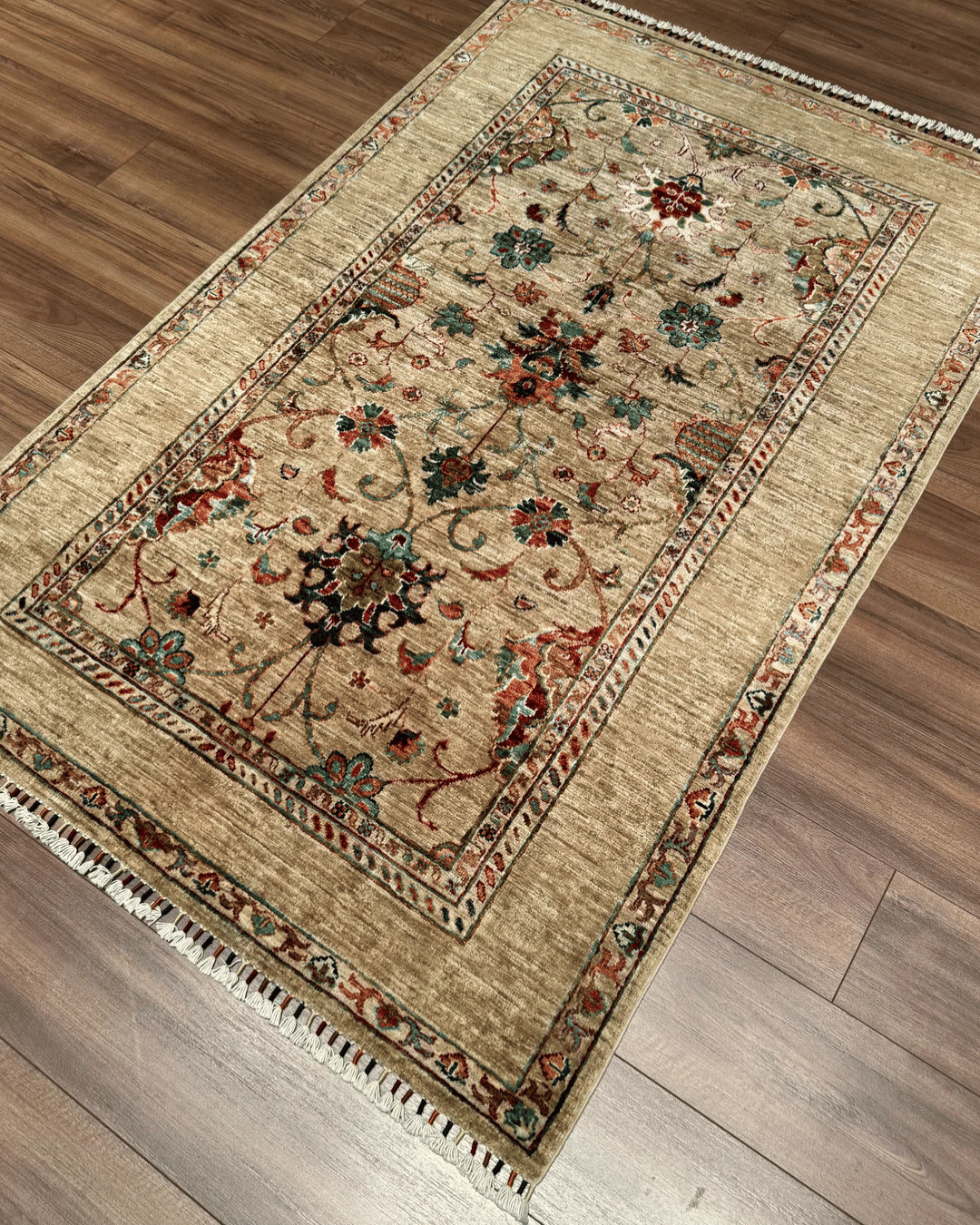 Sultani Hand-Knotted Wool Rug 4' 1" x 6' 2"