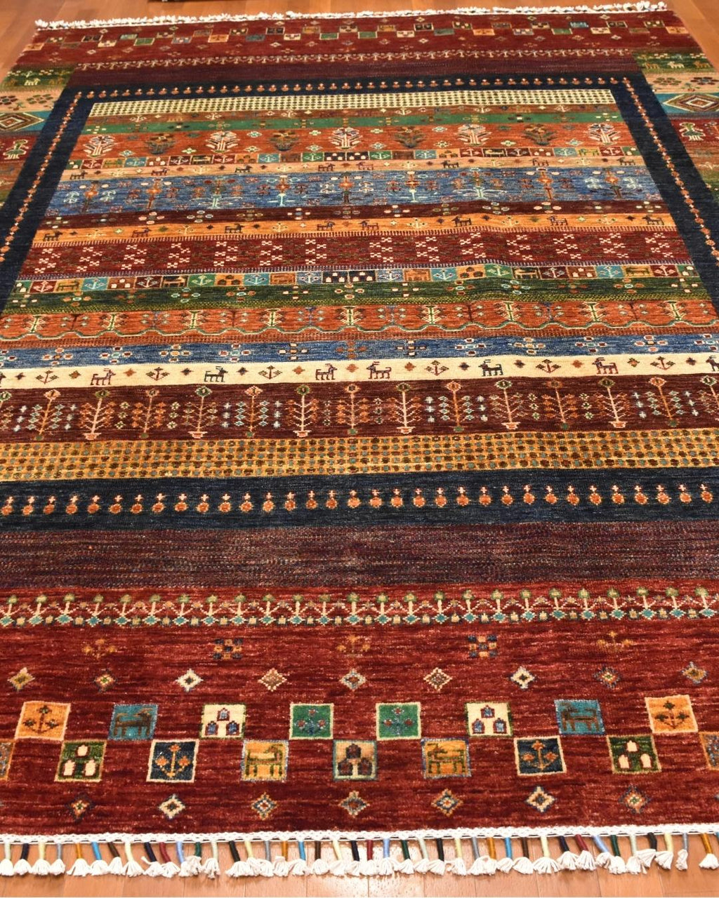 Sultani Hand-Knotted Wool Rug 5' 9" x 8'