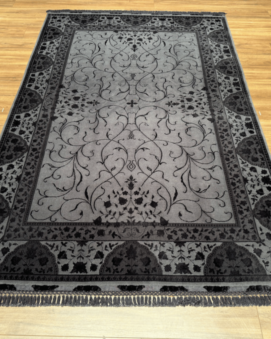 Ottoman Elegance Hand-Knotted Wool Rug 5' 5" x 8' 3"