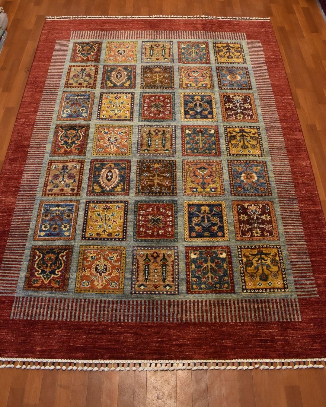 Veziri Hand-Knotted Wool Rug 173x237cm | 6x8ft