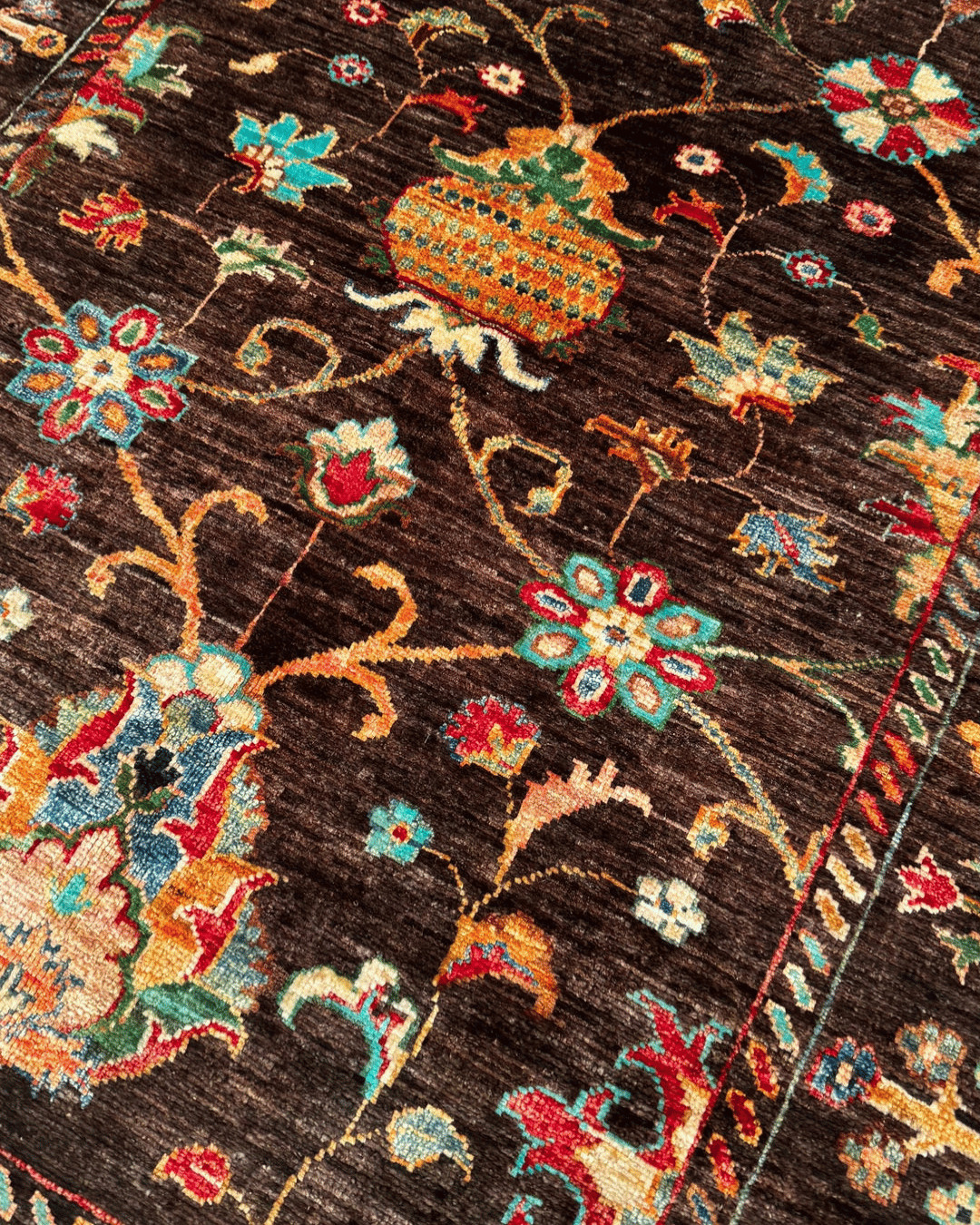 Sultani Hand-Knotted Wool Rug 3' 5" x 5' 1"