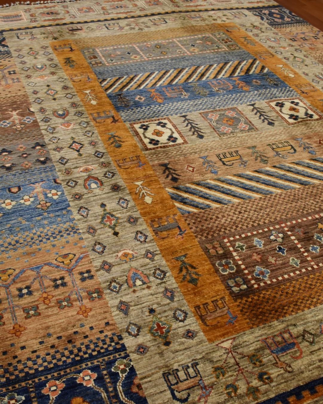 Sultani Hand-Knotted Wool Rug 5' 6" x 7' 7"