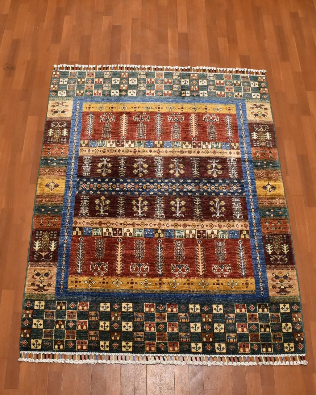 Sultani Hand-Knotted Wool Rug 4' x 5'