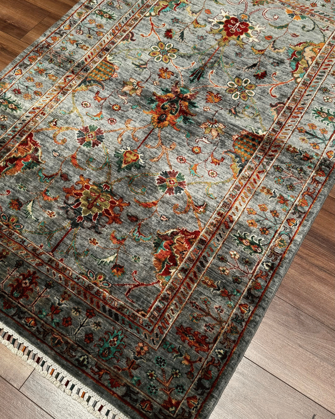 Sultani Hand-Knotted Wool Rug 4' x 6'