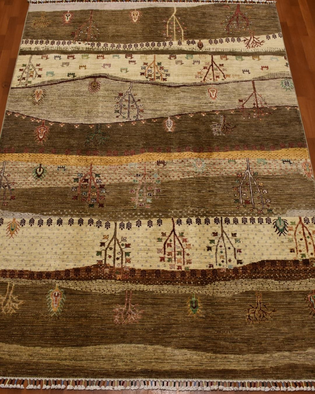 Sultani Hand-Knotted Wool Rug 5' 9" x 8' 2"