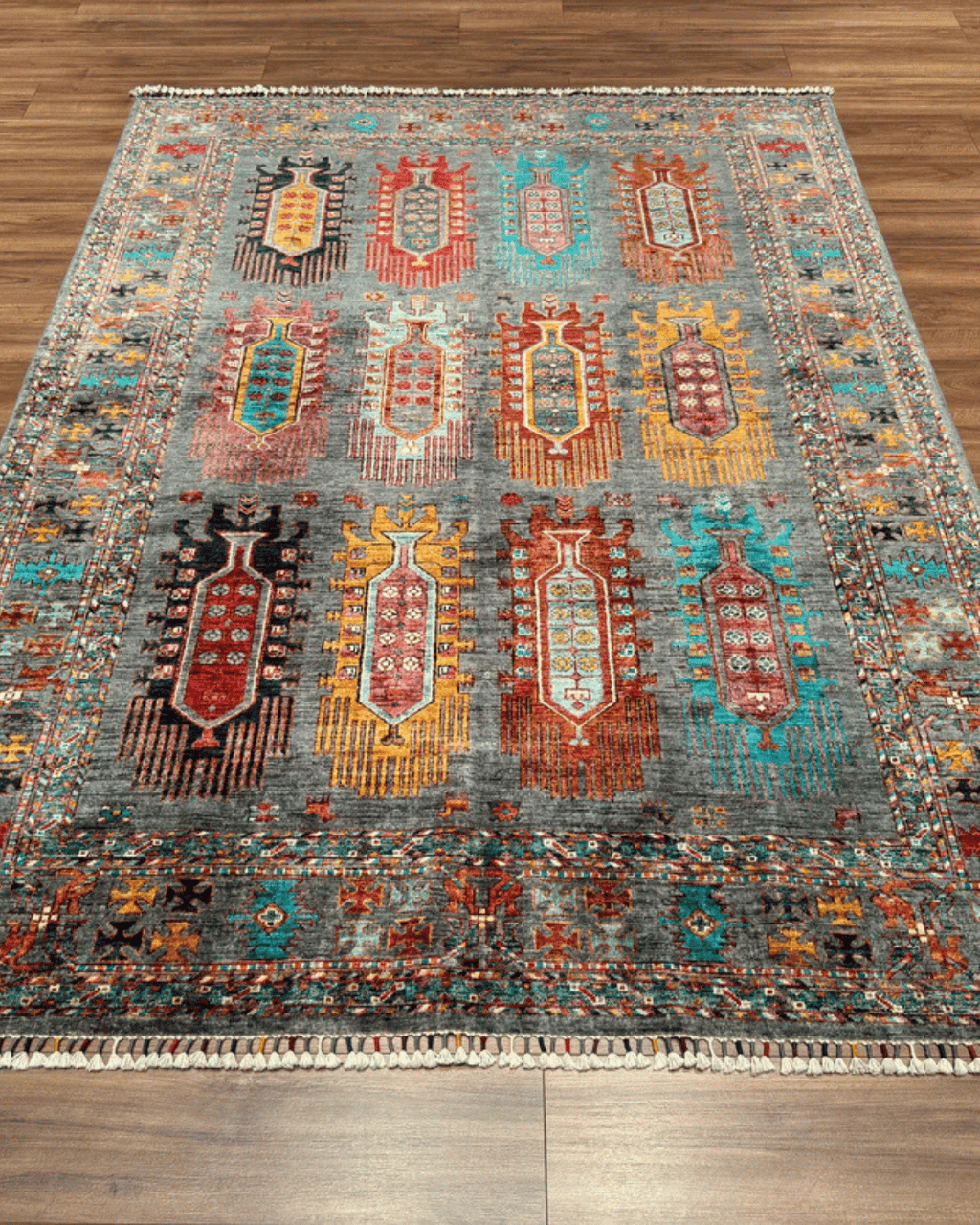 Veziri Hand-Knotted Wool Rug 5' 7" x 7' 7"