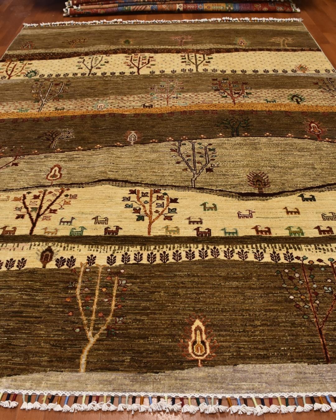 Sultani Hand-Knotted Wool Rug 5' 9" x 8' 2"