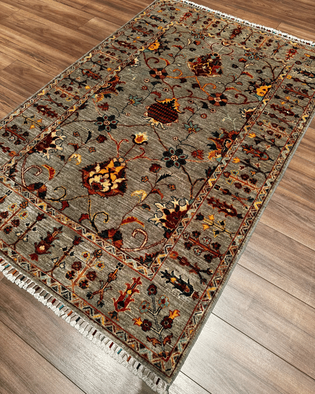 Sultani Hand-Knotted Wool Rug 4' x 6'