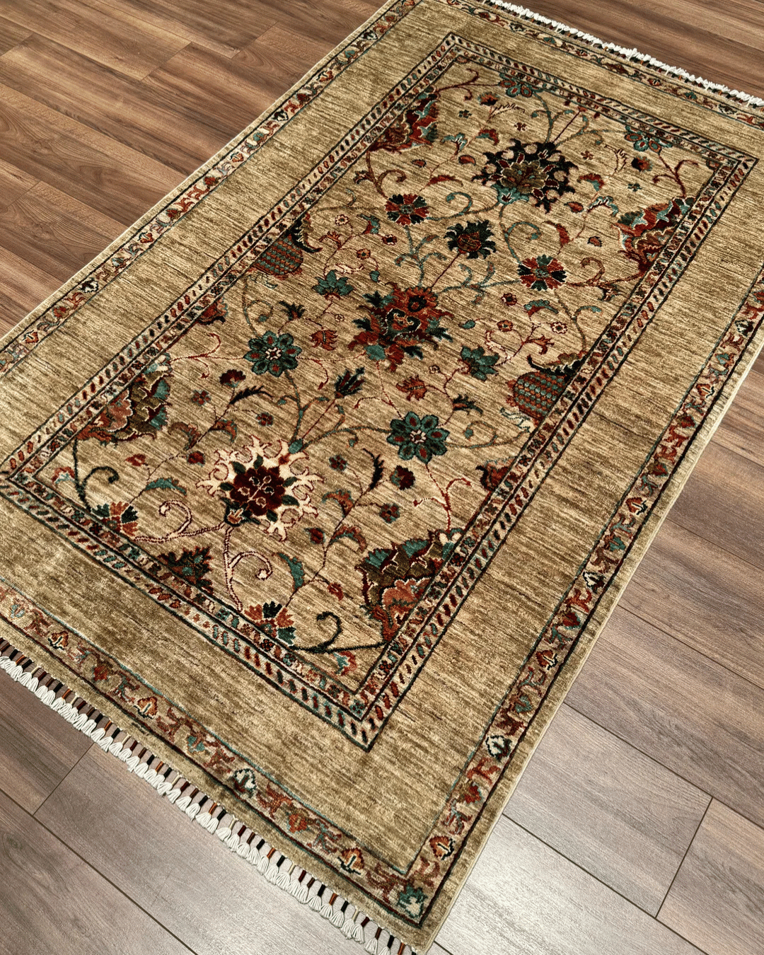 Sultani Hand-Knotted Wool Rug 4' 1" x 6' 2"
