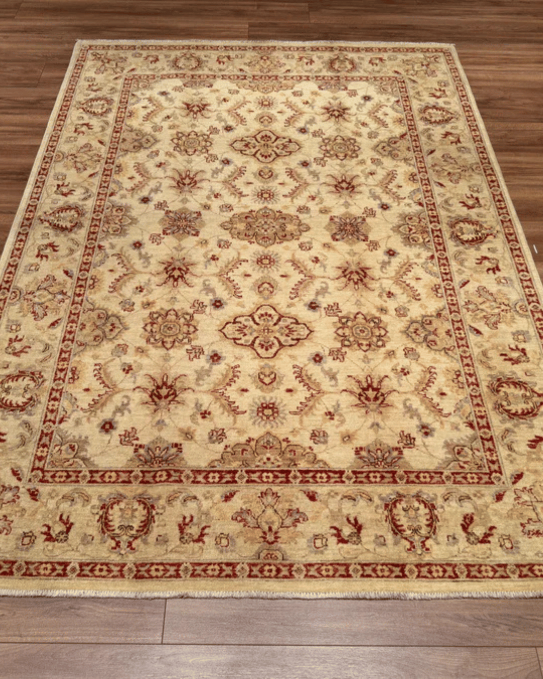Ushak Hand-Knotted Wool Rug 6' x 8'