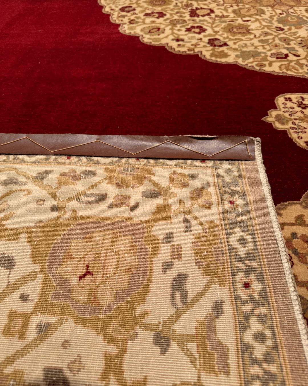 Ushak Hand-Knotted Wool Rug 10' x 14'