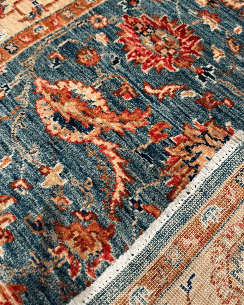 Ushak Hand-Knotted Wool Rug 3' x 5'