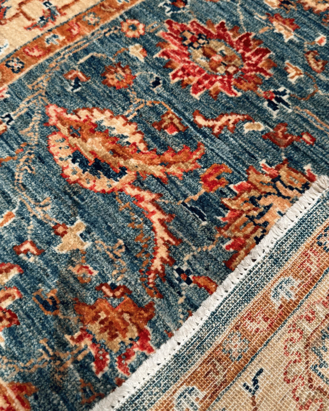 Ushak Hand-Knotted Wool Rug 3' x 5'