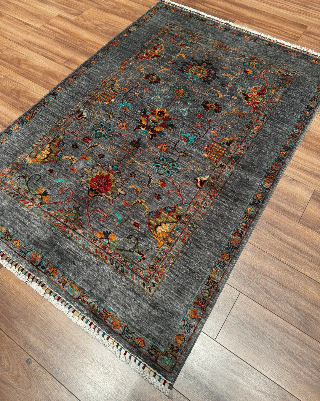 Sultani Hand-Knotted Wool Rug 4' x 6'
