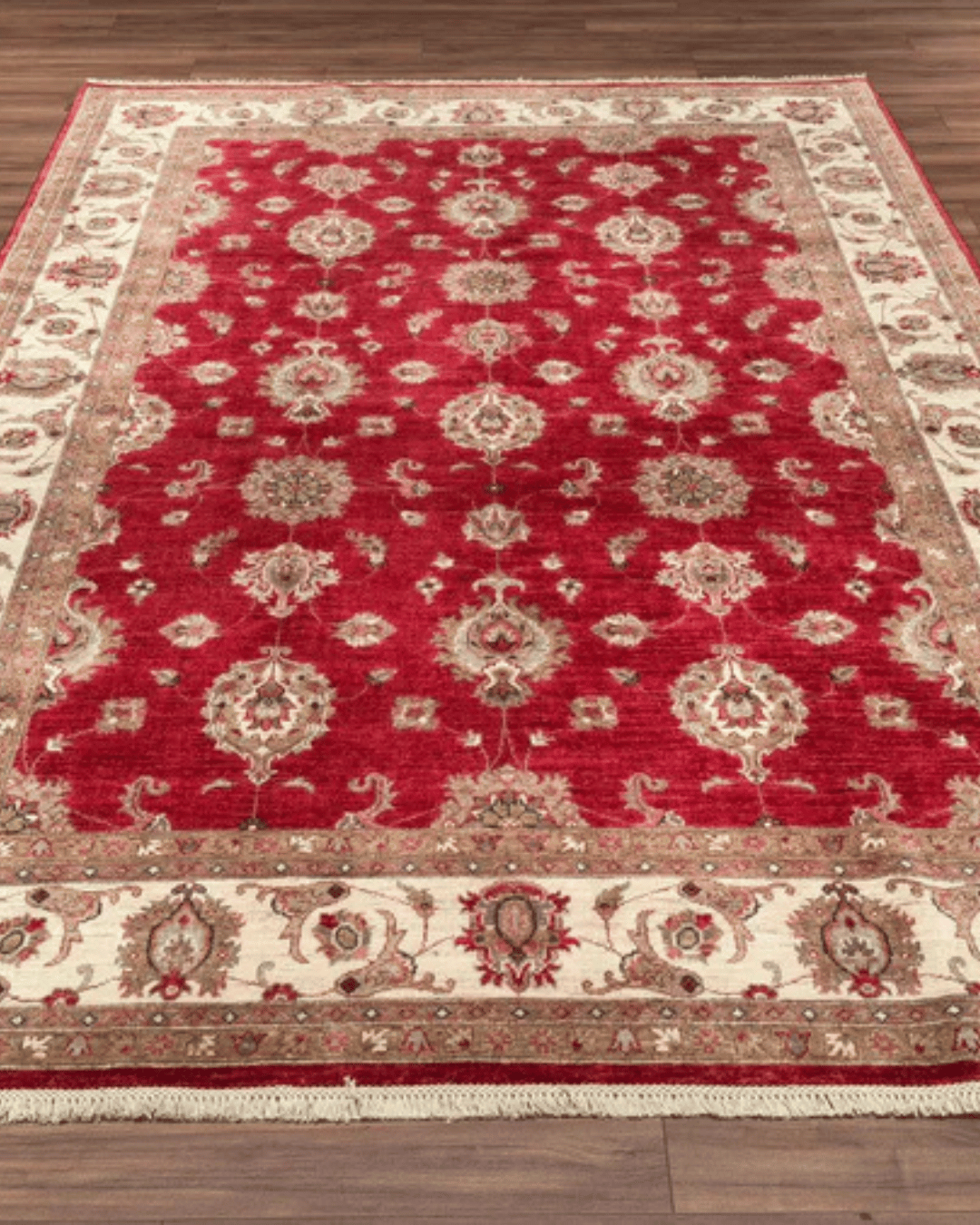 Ushak Hand-Knotted Wool Rug 7' x 10'
