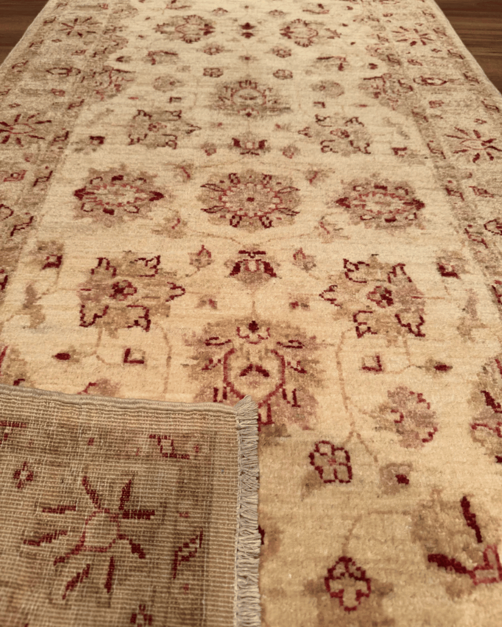 Ushak Hand-Knotted Wool Runner 2' x 8'