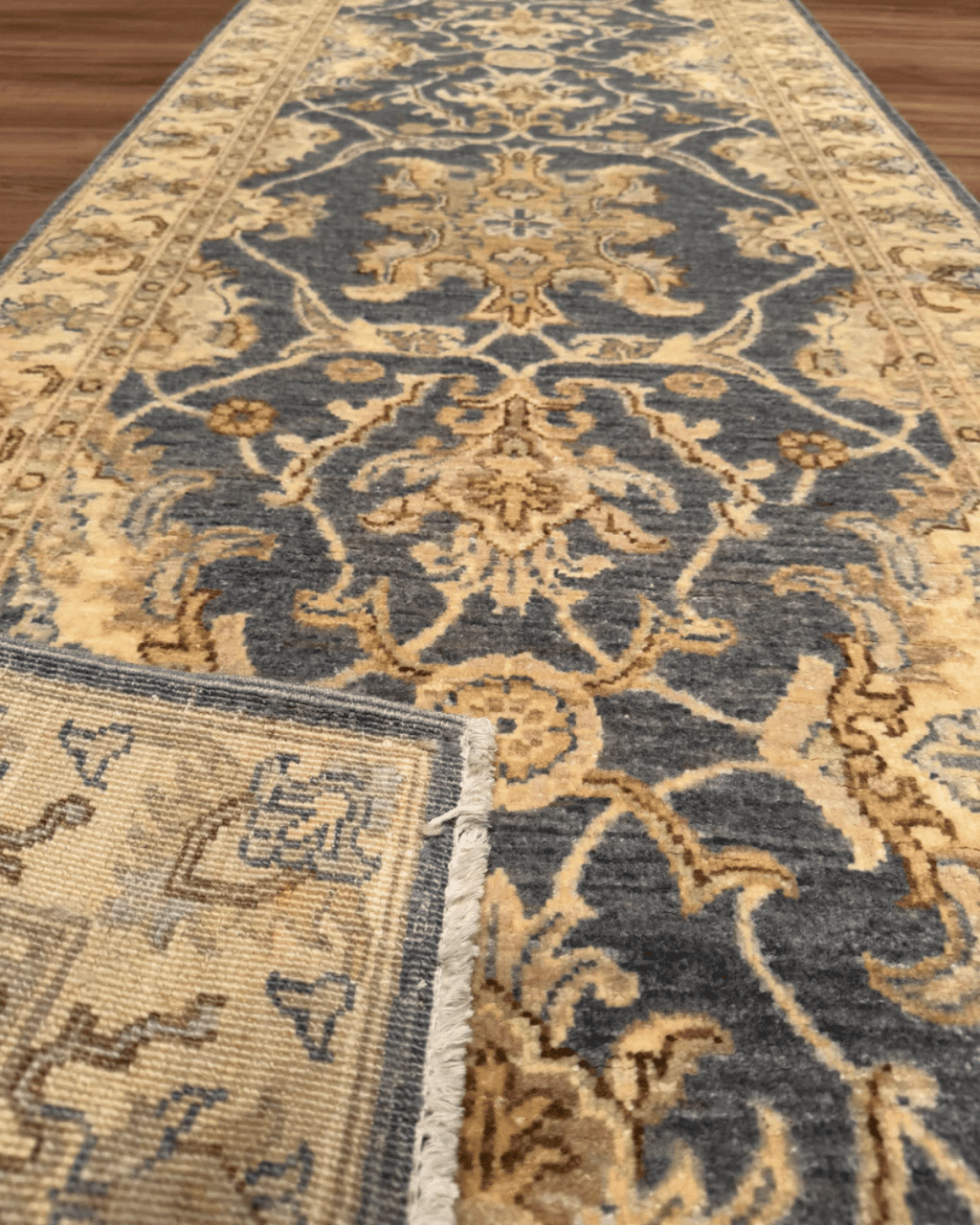 Ushak Hand-Knotted Wool Runner 2' x 11'