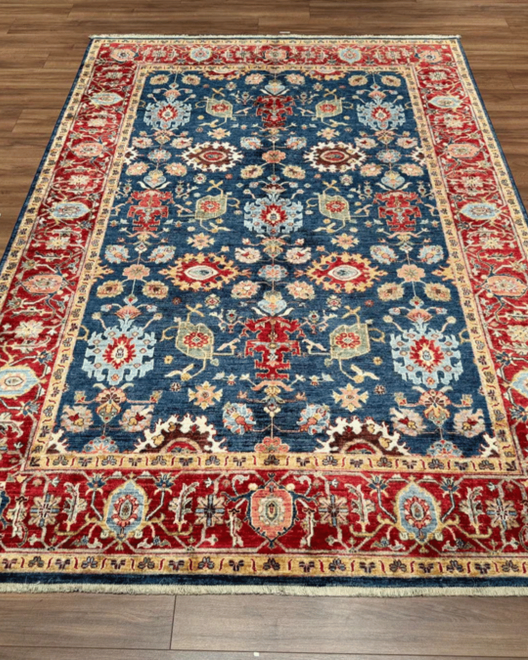 Ushak Hand-Knotted Wool Rug 7' x 9'