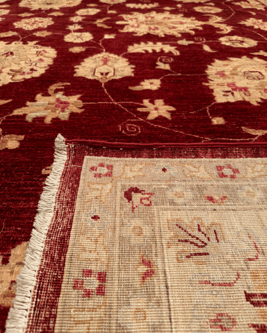 Ushak Hand-Knotted Wool Rug 10' x 13'