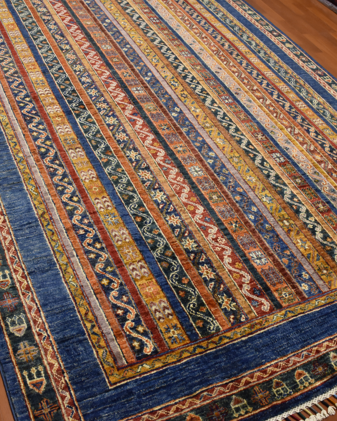 Sultani Hand-Knotted Wool Rug 5' 5" x 7' 6"
