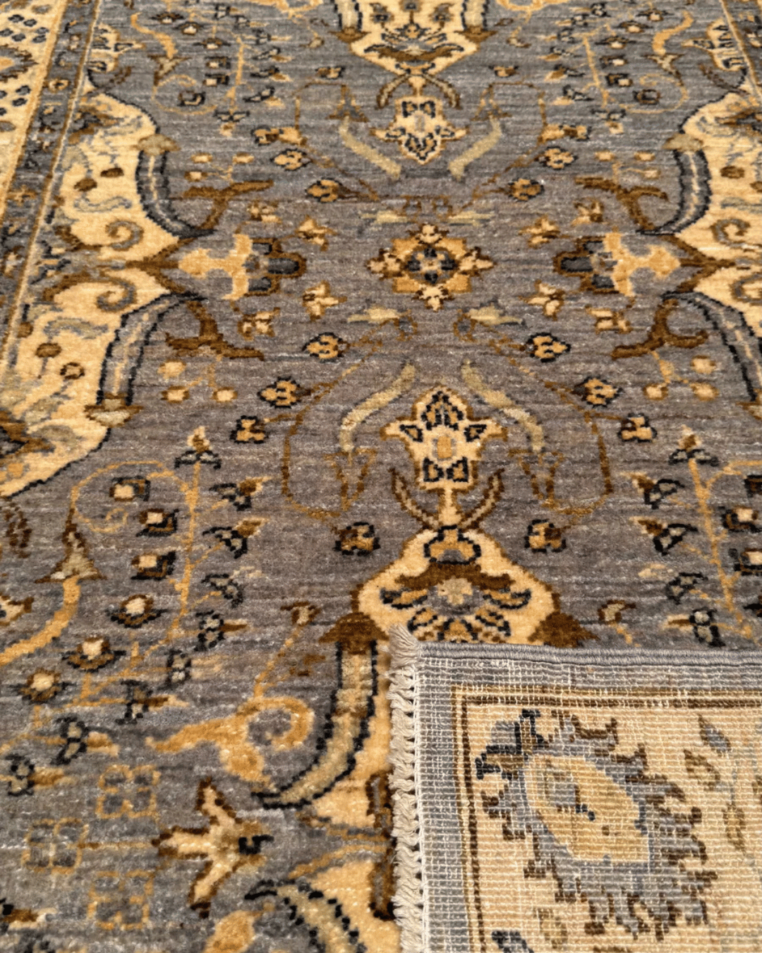 Ushak Hand-Knotted Wool Rug 3' x 5'