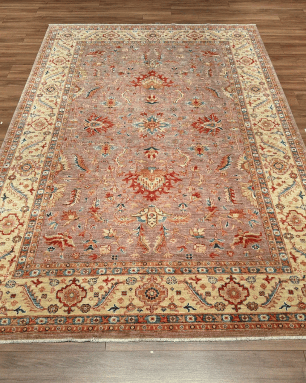 Ushak Hand-Knotted Wool Rug 7' x 10'