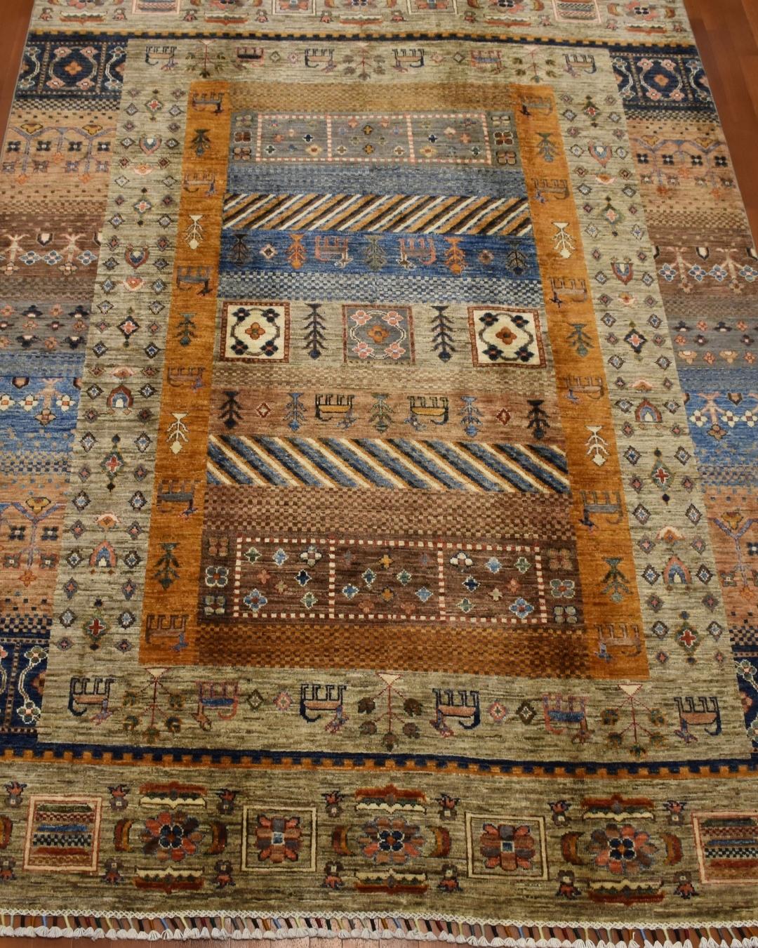 Sultani Hand-Knotted Wool Rug 5' 6" x 7' 7"