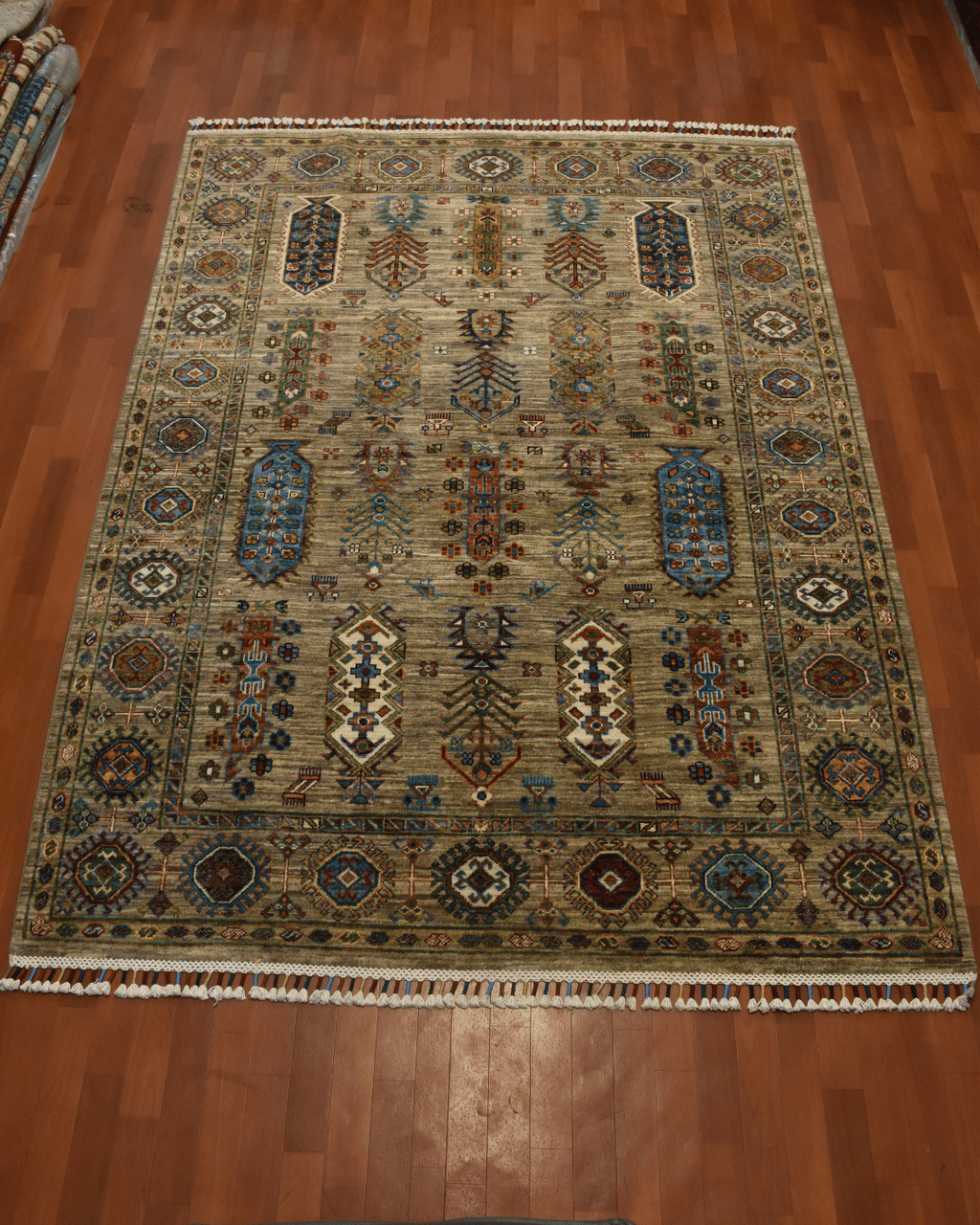 Veziri Hand-Knotted Wool Rug 5' x 6' 6"