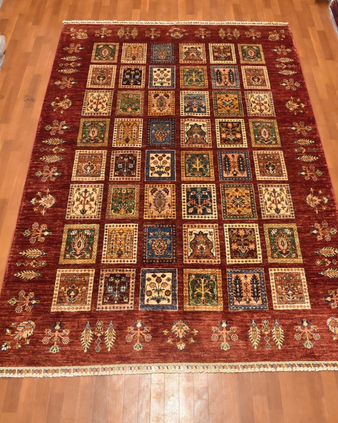 Veziri Hand-Knotted Wool Rug 5' 7" x 7' 9"