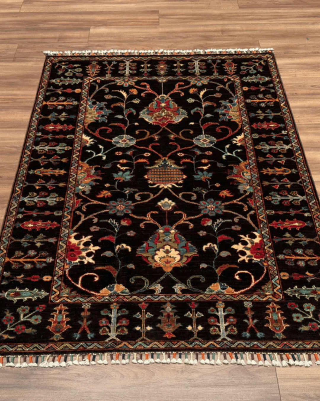 Sultani Hand-Knotted Wool Rug 4' x 6'