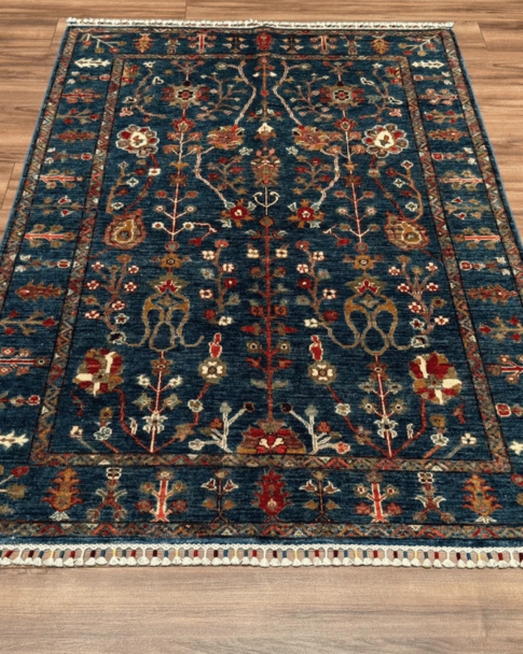 Sultani Hand-Knotted Wool Rug 4' x 6'