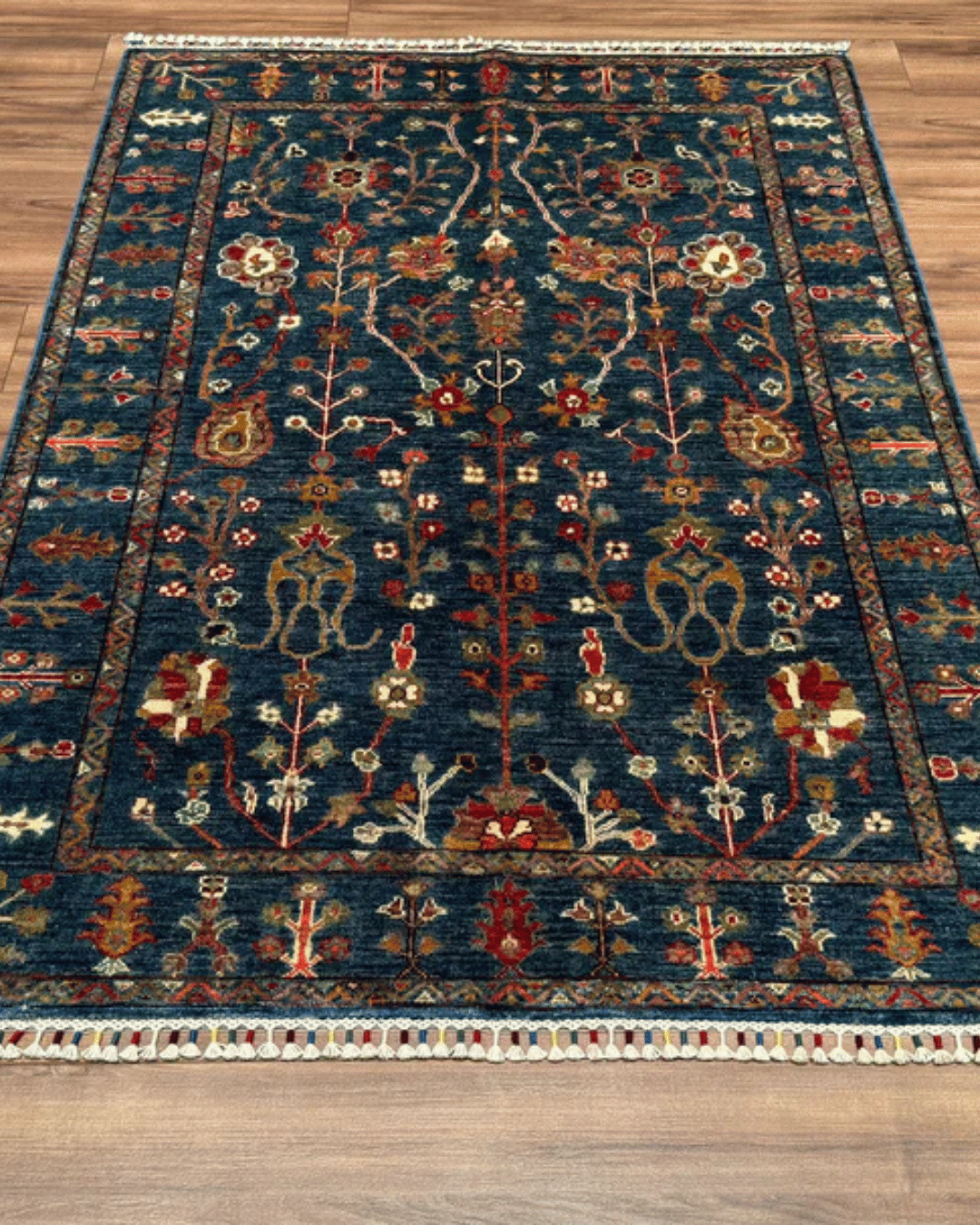 Sultani Hand-Knotted Wool Rug 4' x 6'
