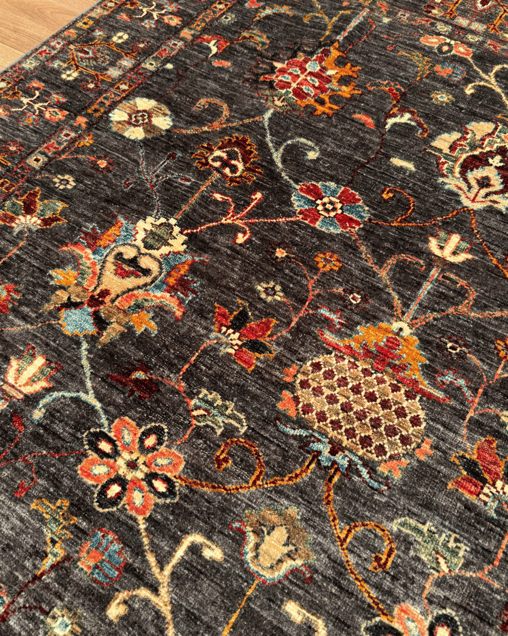 Sultani Hand-Knotted Wool Rug 4' x 6'