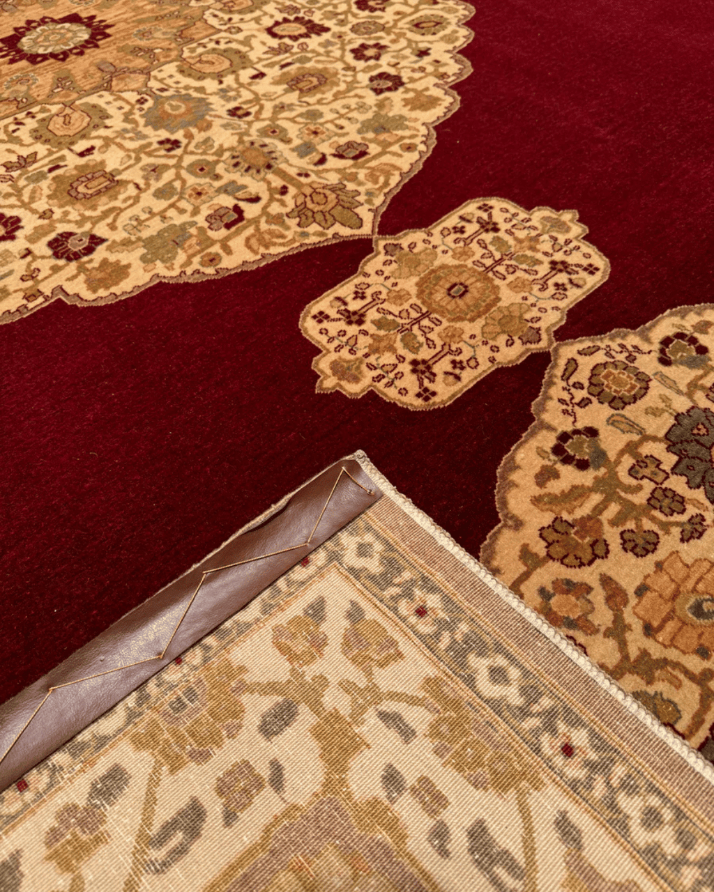 Ushak Hand-Knotted Wool Rug 10' x 14'