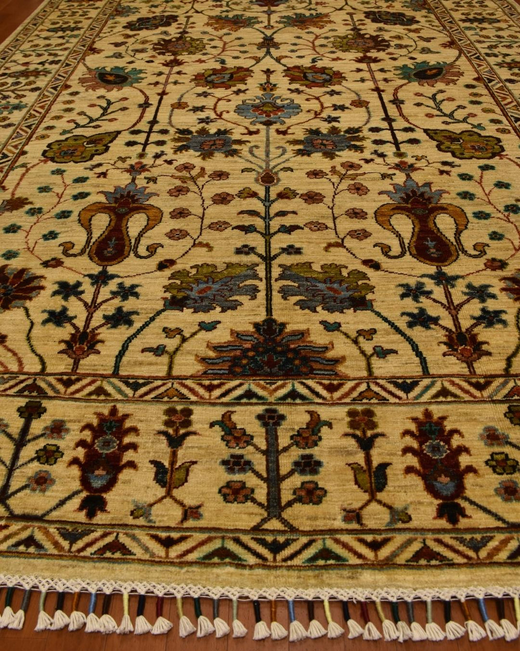 Sultani Hand-Knotted Wool Rug 5' 9" x 8'