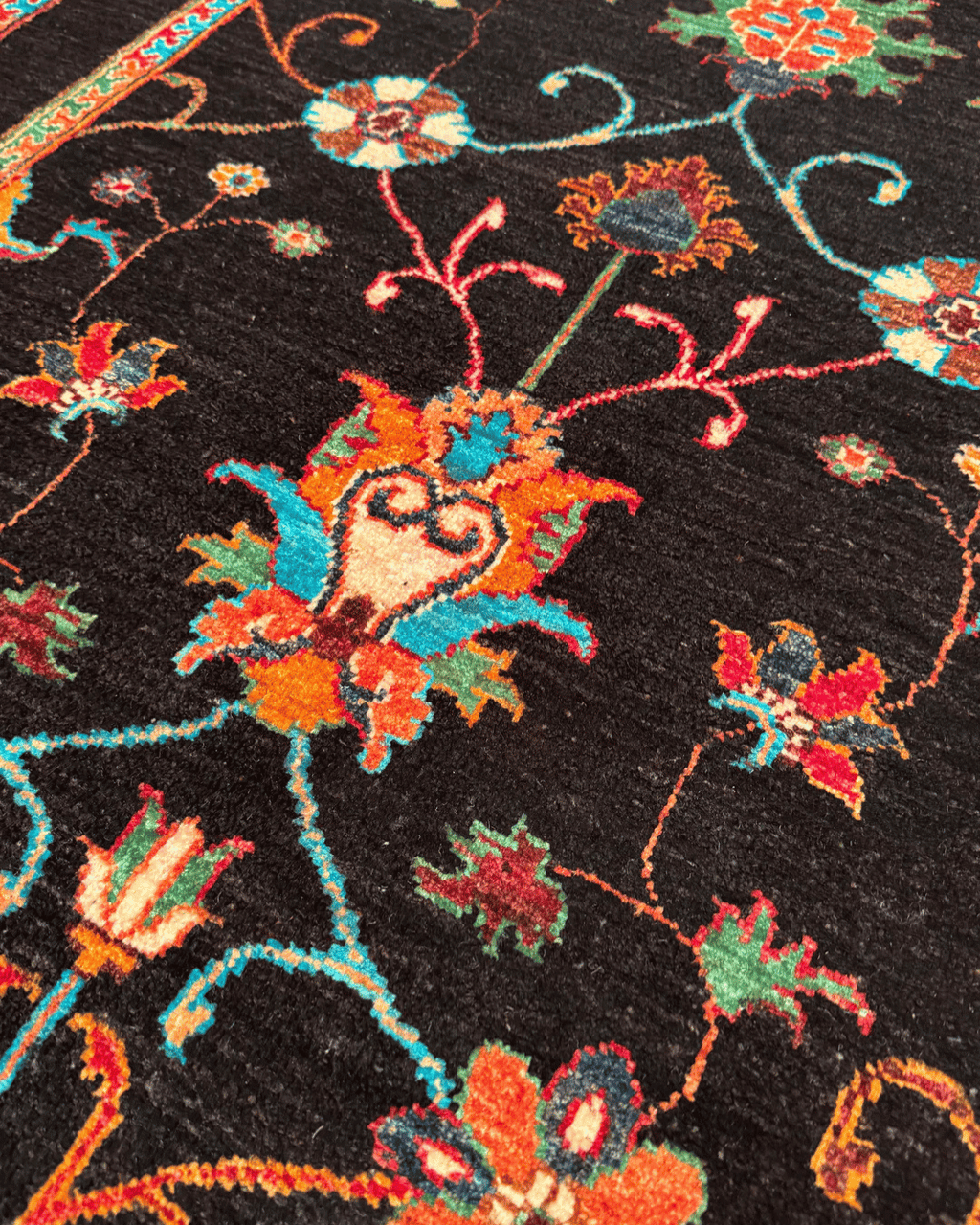 Sultani Hand-Knotted Wool Rug 3' 2" x 4' 8"