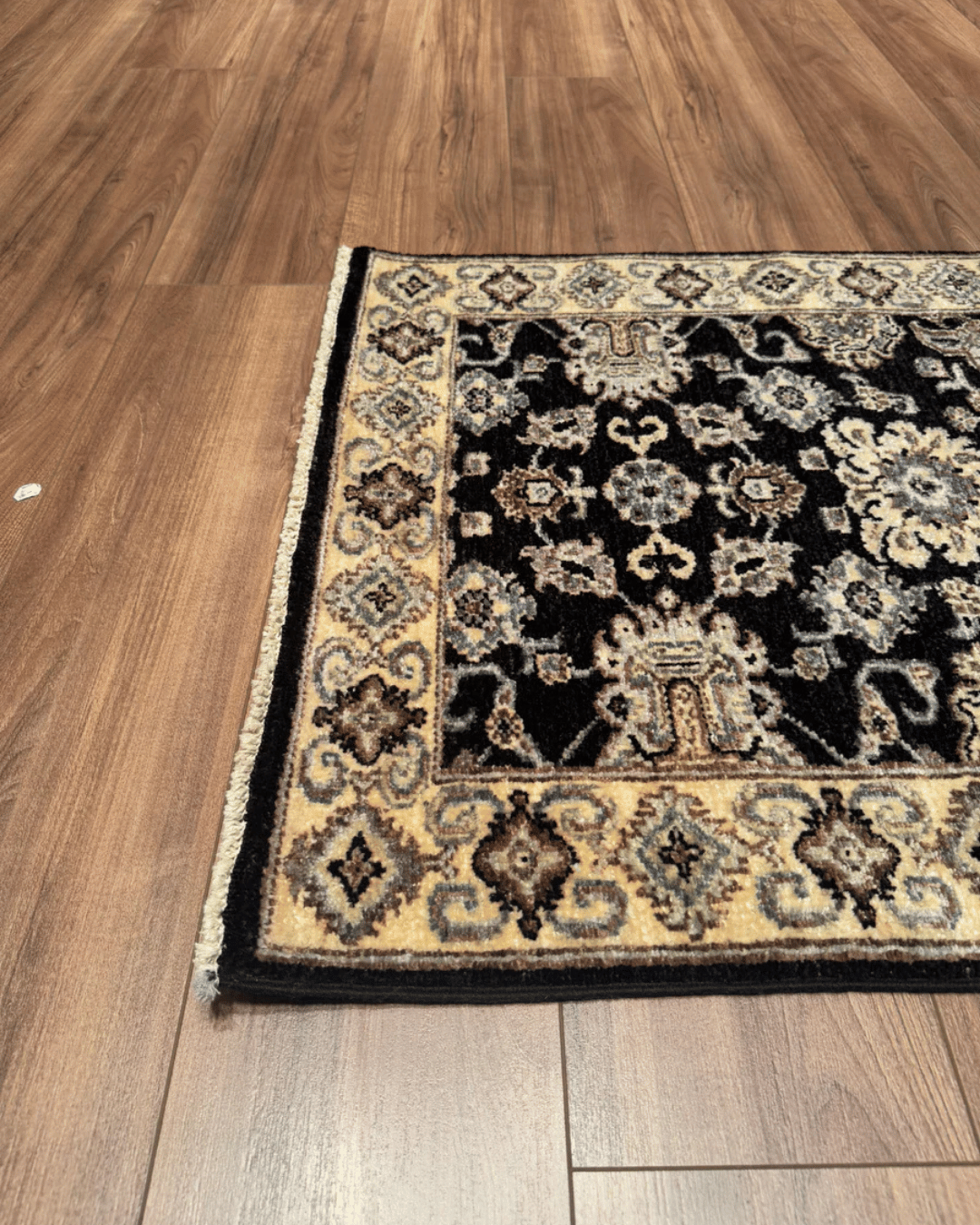 Ushak Hand-Knotted Wool Runner 2' x 10'
