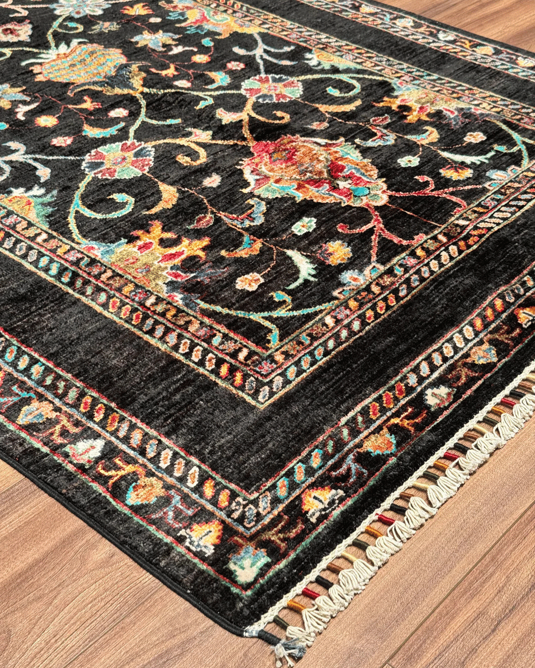 Sultani Hand-Knotted Wool Rug 4' x 6'